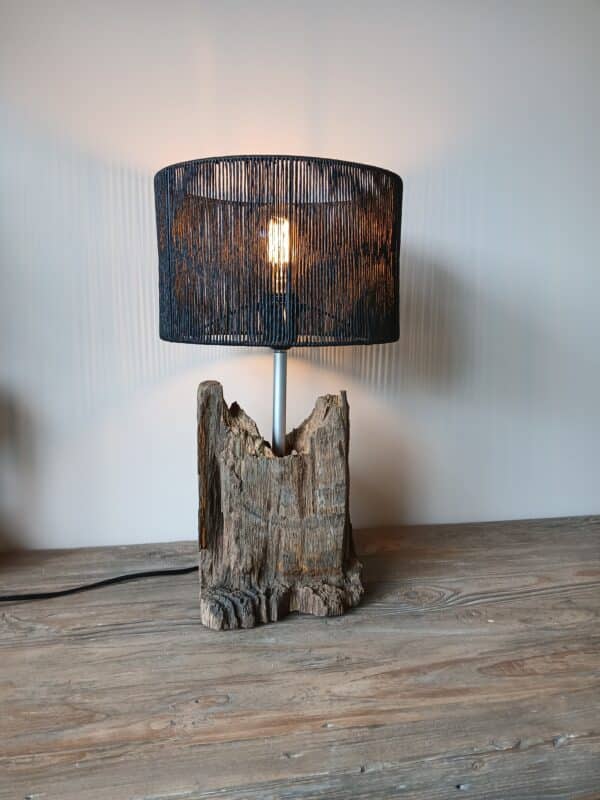 Tafellamp van meerpaal hout