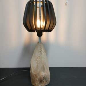 Tafellampje van drijfhout S
